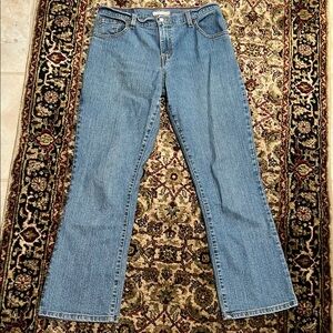 Levi’s Classic 550 Relaxed Boot Cut Blue Women's Jeans Size 10 Short